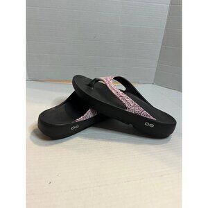 OOfos Womens black& pink Paisley 9 Sandals flip-flops, contour foot bed comfort